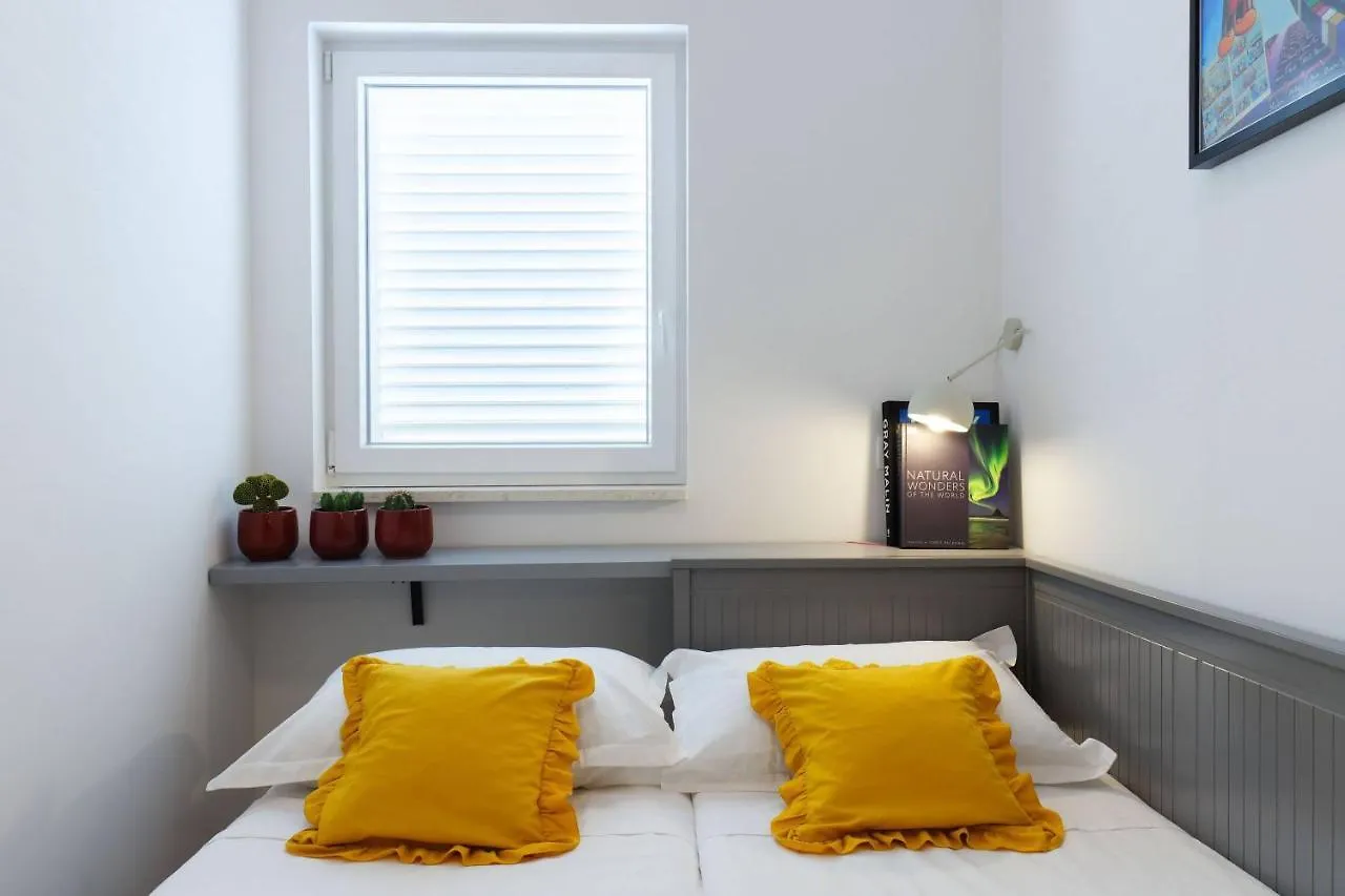 Apartment Dalmain Σπλιτ 0*,