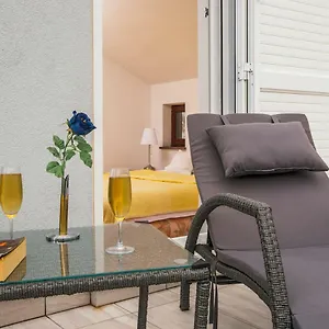 Dilber Apartment