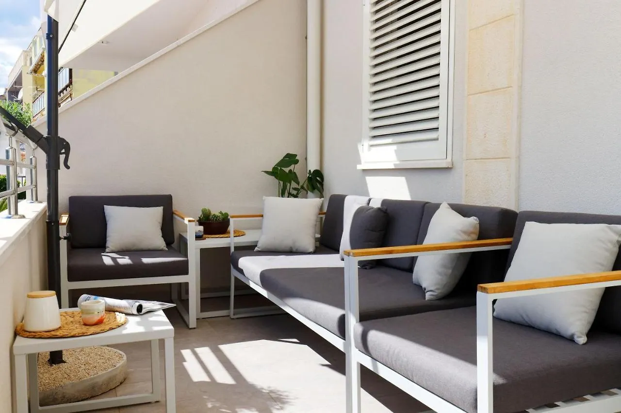 Apartment Dalmain Split