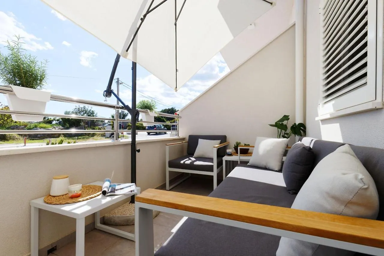 Apartment Dalmain Split